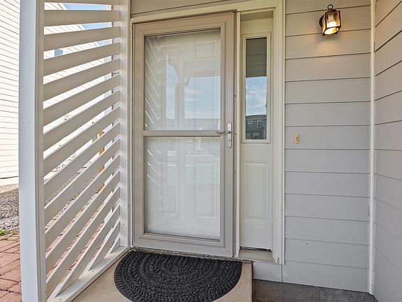 2nd image of 1027 Boswell Dr