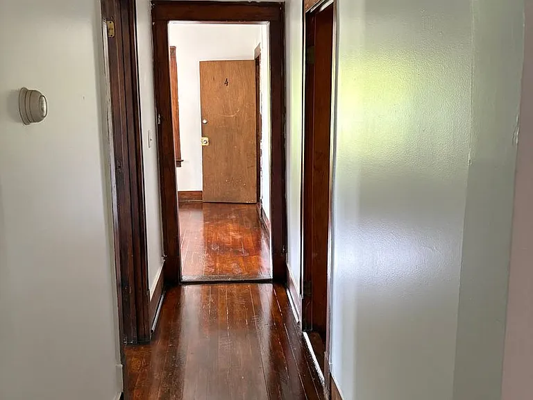 195 Francis Ave — Photo 6