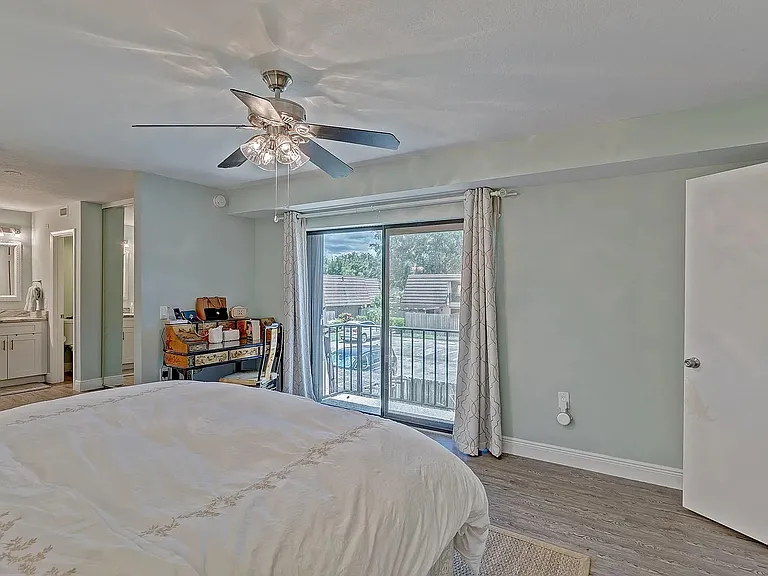 1120 11th Ln — Photo 24
