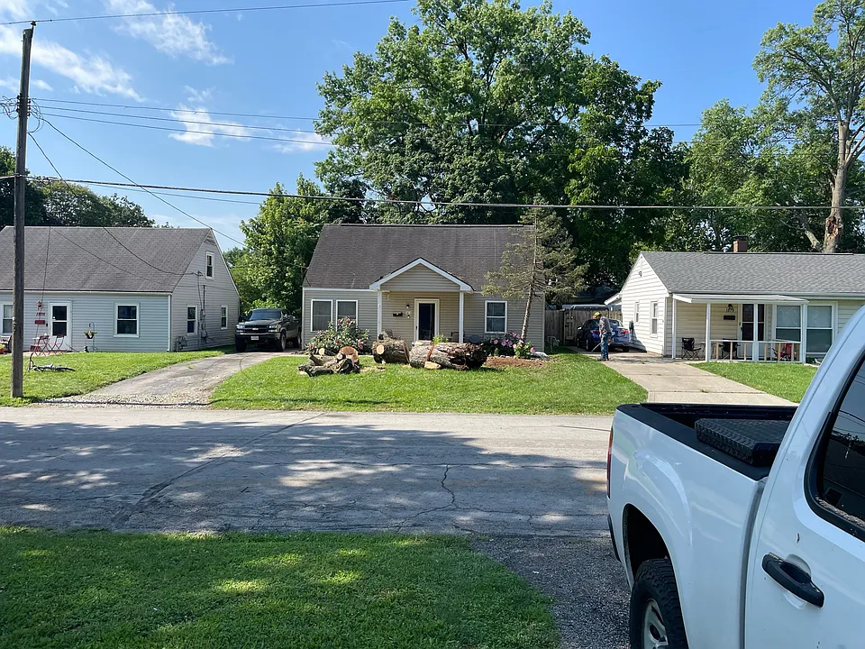 1813 Ransburg Ave