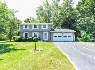 873 Joylene Dr, Webster, NY 14580