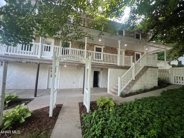 211 Rebecca Furnace Rd, Martinsburg, PA 16662