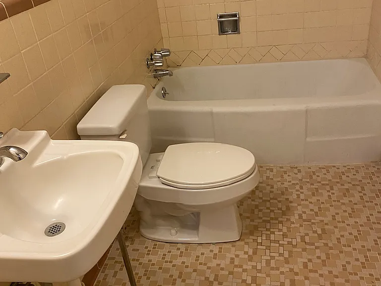 112 Virginia St #A — Photo 8