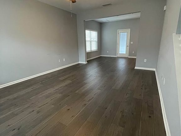 2nd image of 118 Mead Ave