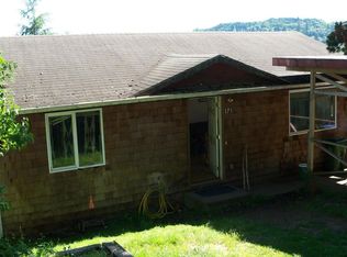 173 NE 4th St, Toledo, OR 97391