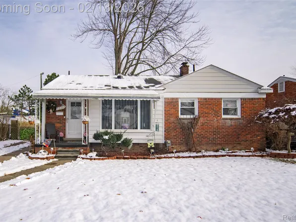 7332 E Frumin Ct, Westland, MI 48185