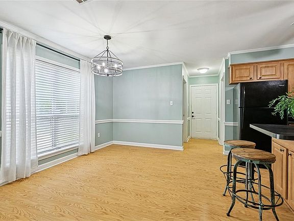 4th image of 14058 Randall Ave