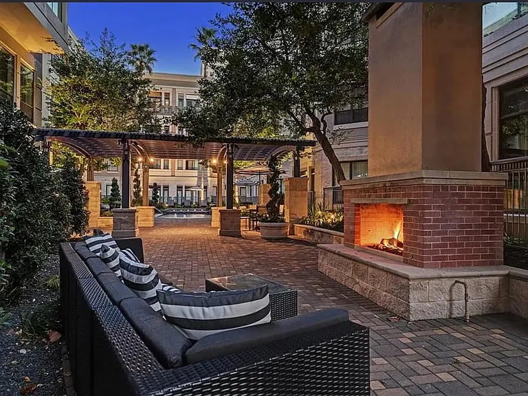 1901 Post Oak Blvd #3109 — Photo 21