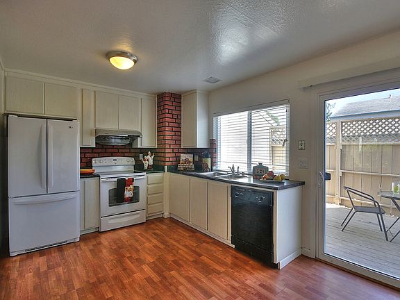5th image of 4257 Solar Cir
