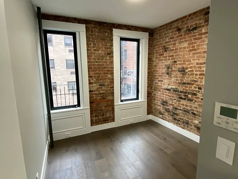 49 Prince St #12 — Photo 1