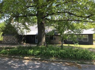 1920 Memorial Dr, Claremore, OK 74017