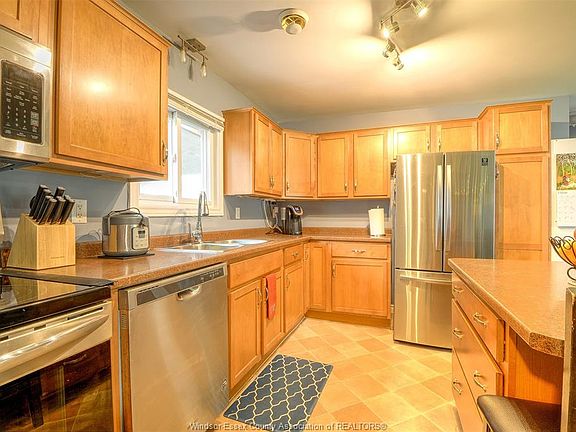 5th image of 2480 Arthur Rd
