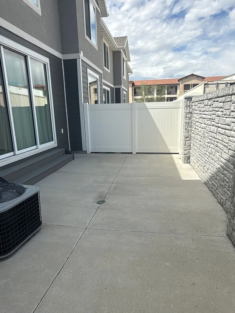 Half off first months rent - Beautiful town home for rent. — Photo 4