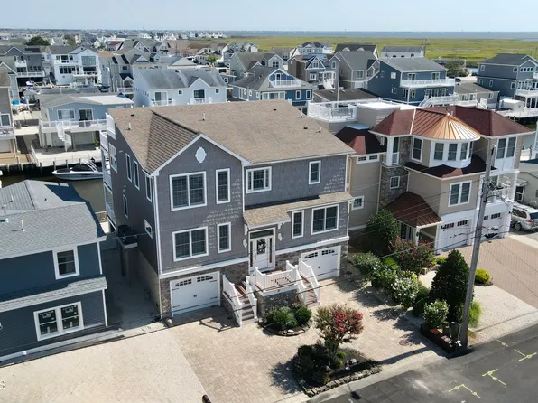 31 Marin Lane, Manahawkin, NJ 08050