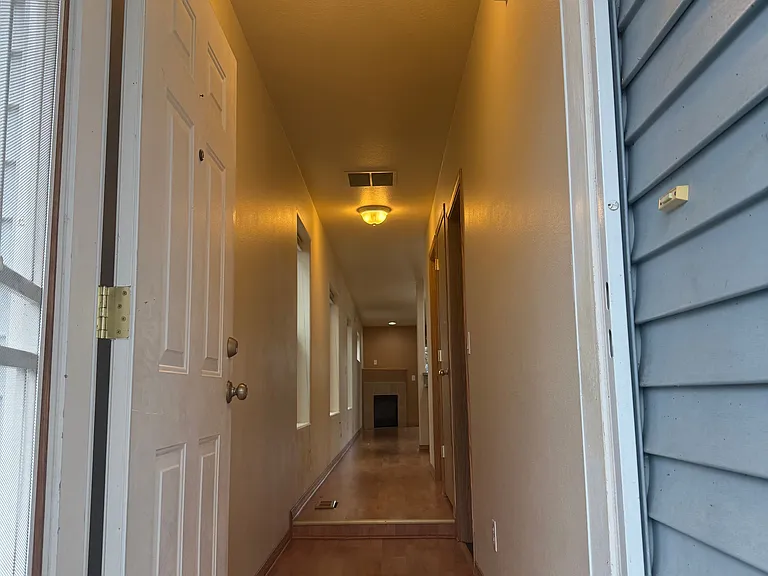 11739 SE Yamhill St — Photo 7