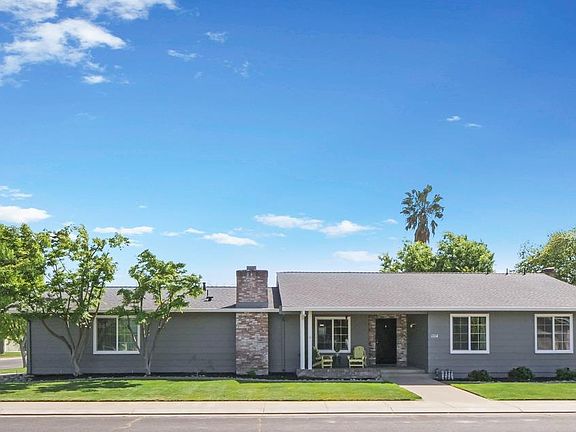 2nd image of 1114 Bradford Cir