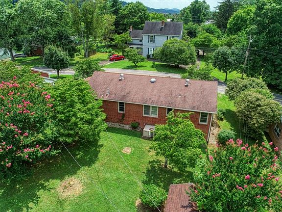 5th image of 205 Scenic Dr
