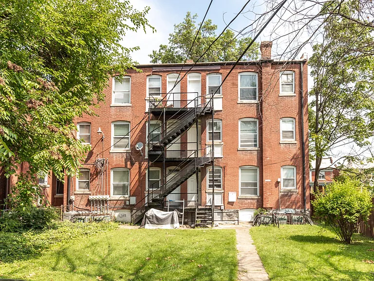 6042 Kingsbury Ave #3W — Photo 17