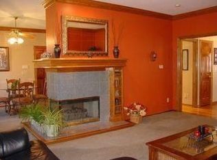 6208 NW 78th St, Kansas City, MO 64151