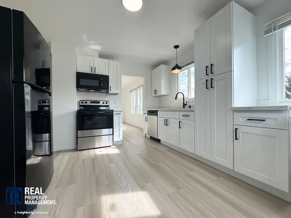 Perfect Cup LLC - 8420 (Cascade Group - Silver w/steady), 8420 1/2 S Tacoma Way APT 1, Lakewood, WA 98499