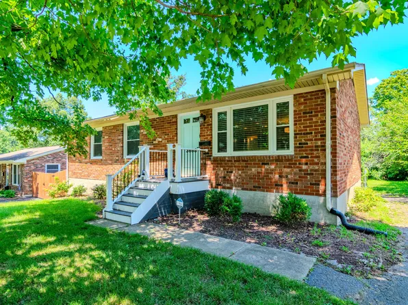 3668 King Arthur Dr, Lexington, KY 40517