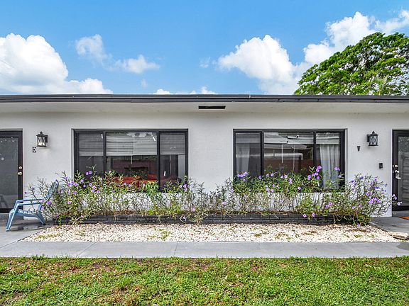 3rd image of 344 SE 4th Avenue