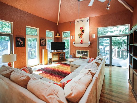 11706 e g ave-103
