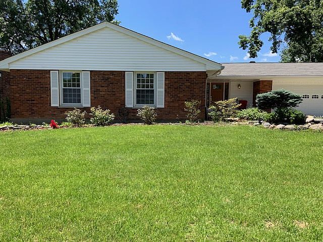 1st image of 231 Applewood Dr