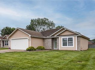 1007 Stone Brook Ln, Grain Valley, MO 64029