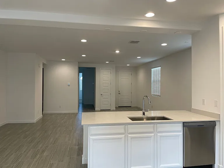 9343 W Glenrosa Ave — Photo 5