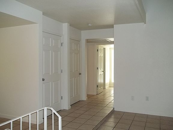 4th image of 6052 N Augusta St #768