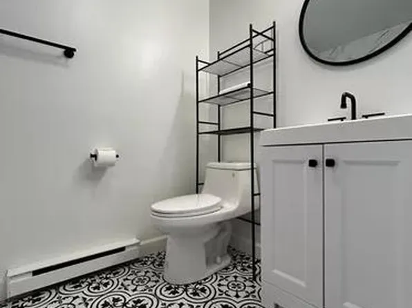331 Calvert St #321, Chestertown, MD 21620