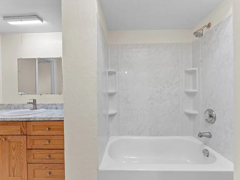 619 Chetco Ave #4 — Photo 16