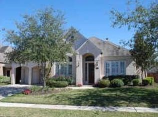 7622 Guinevere Dr, Sugar Land, TX 77479