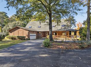 1086 Saint Julien Dr, Eutawville, SC 29048