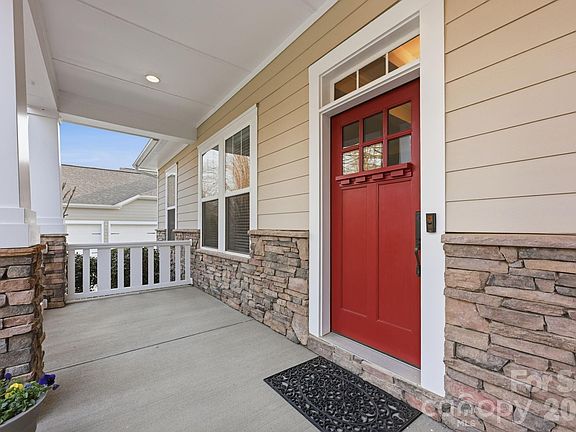 3rd image of 12716 Forrester Ave