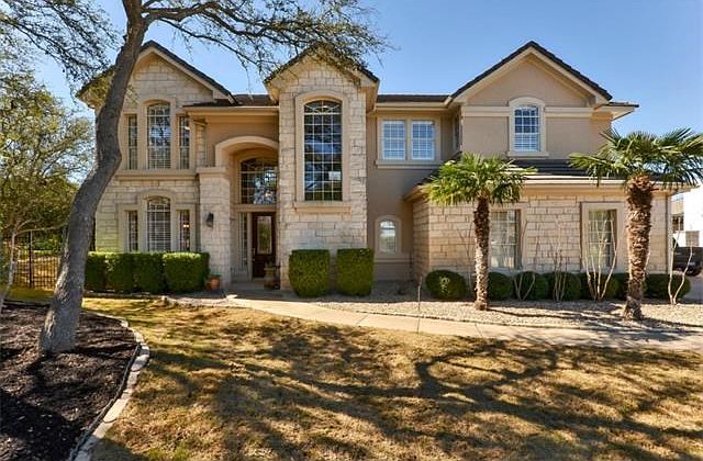 1st image of 17 Monarch Oaks Ln