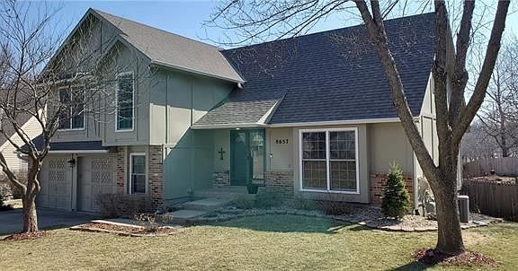 2nd image of 8657 Greenway Ln