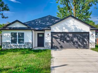 3630 Wentworth Dr, Fort Wayne, IN 46806