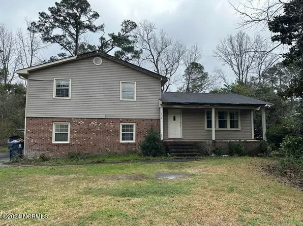 758 Albemarle Place SE, Leland, NC 28451