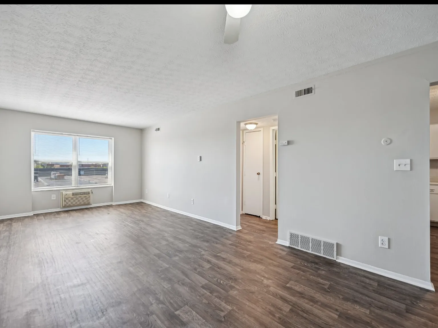 Tamarack Arms Apartments — Photo 2