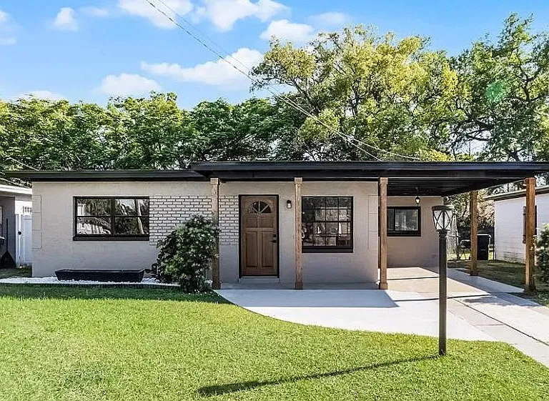 912 Citrus St — Photo 1