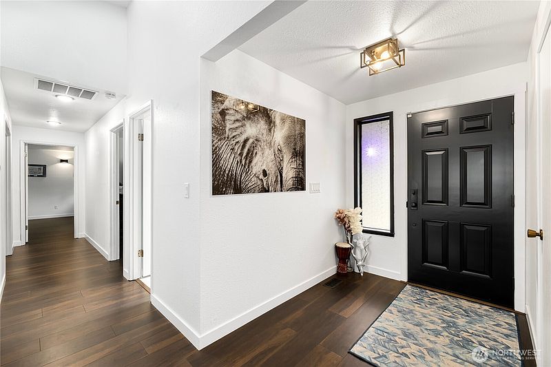 4th image of 1122 276th Street E
