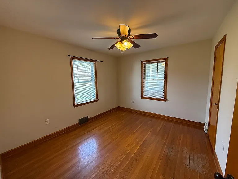 5231 John Marshall Hwy — Photo 16