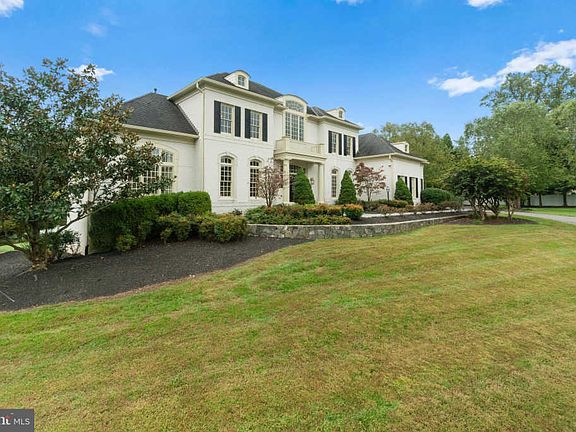 2nd image of 9311 Fitz Folly Dr