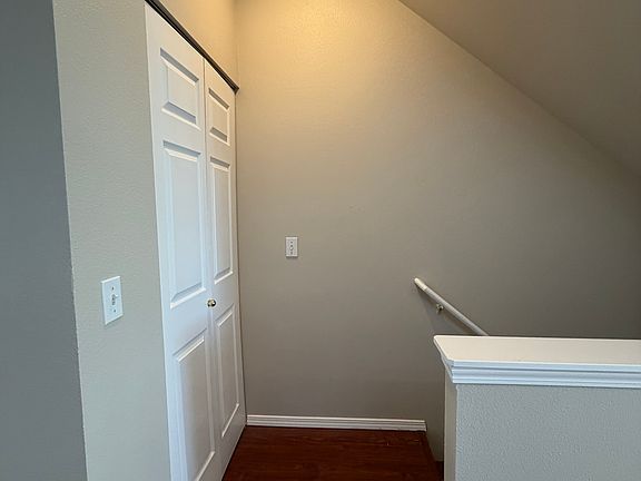 3rd image of 11806 NE 162nd Ct
