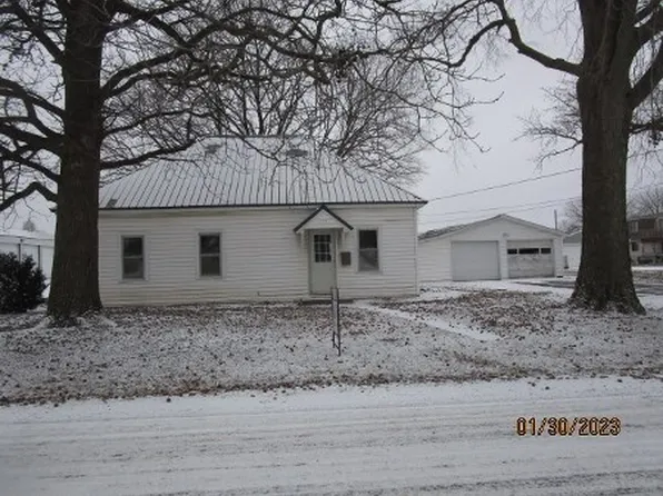 502 W Hagerman St, Sullivan, IL 61951