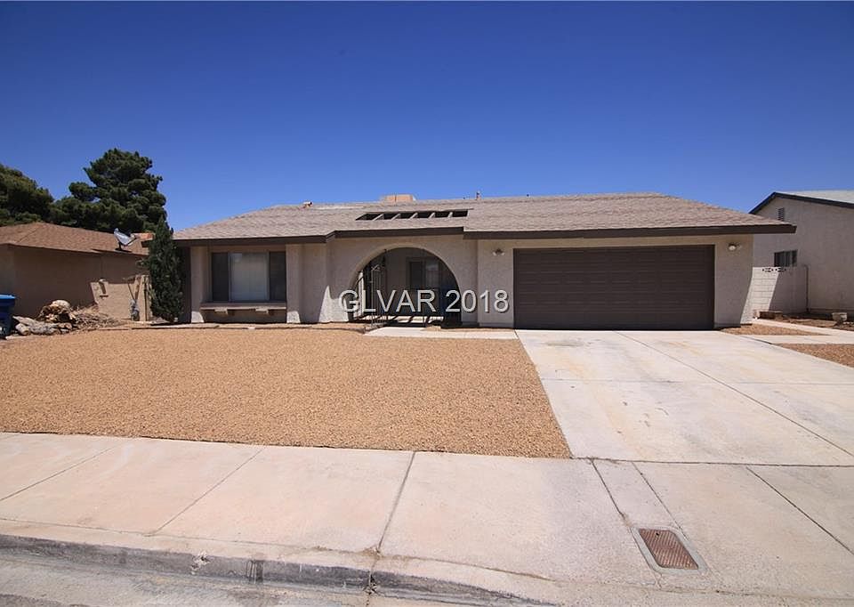 1st image of 2517 Lakeside Dr