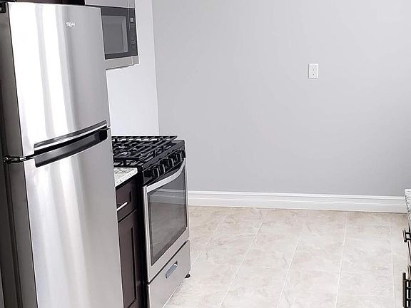 2nd image of 166 Summit Ave APT 406