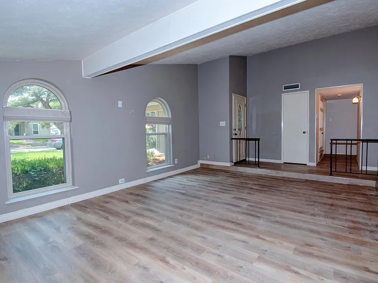 3201 Christie Cir — Photo 3